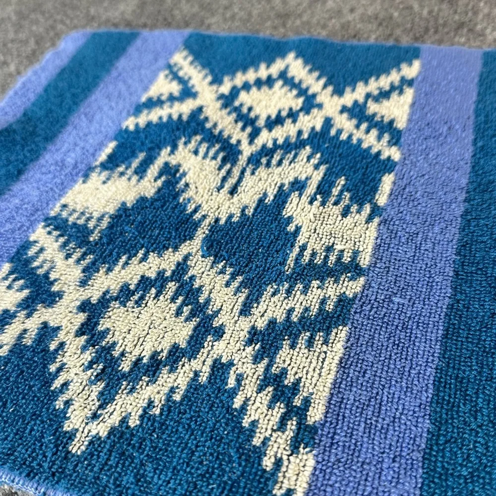 Vintage Fieldcrest wash cloth Smithsonian Institute design blue and white 12x12